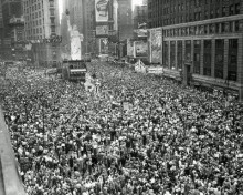 times-square-on-vj-day-1945